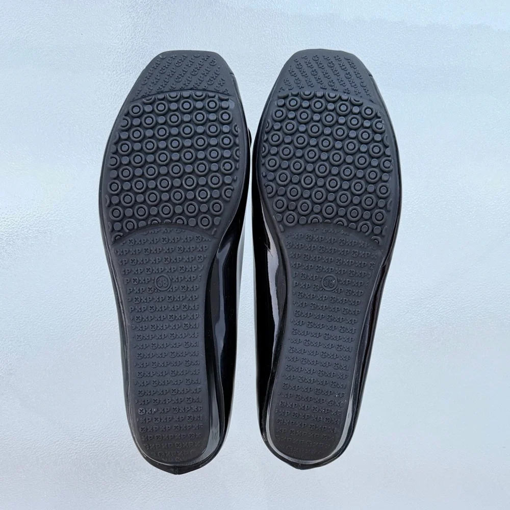 Meili Jiaodian Black Patent Ballet Flats with Bling Flower Embellishment 7.5/38